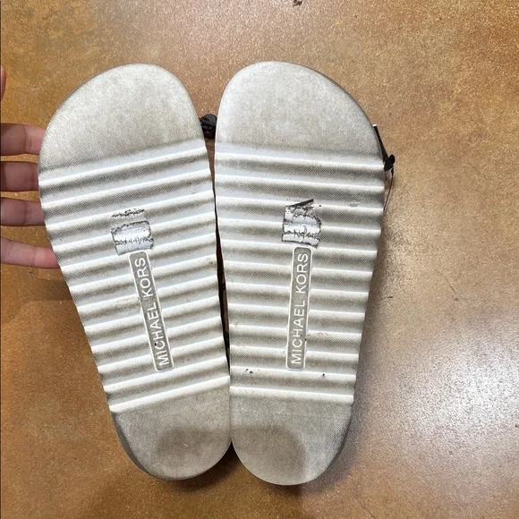 Michael Kors Rainbow  Slide Sandals 10 - Picture 2 of 5